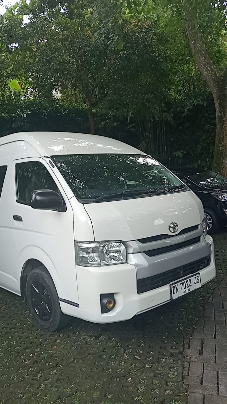 Toyota Hiace 2024 car charter in Bali